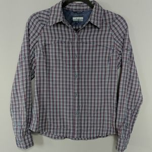 Size S Columbia Omni-shade shirt
